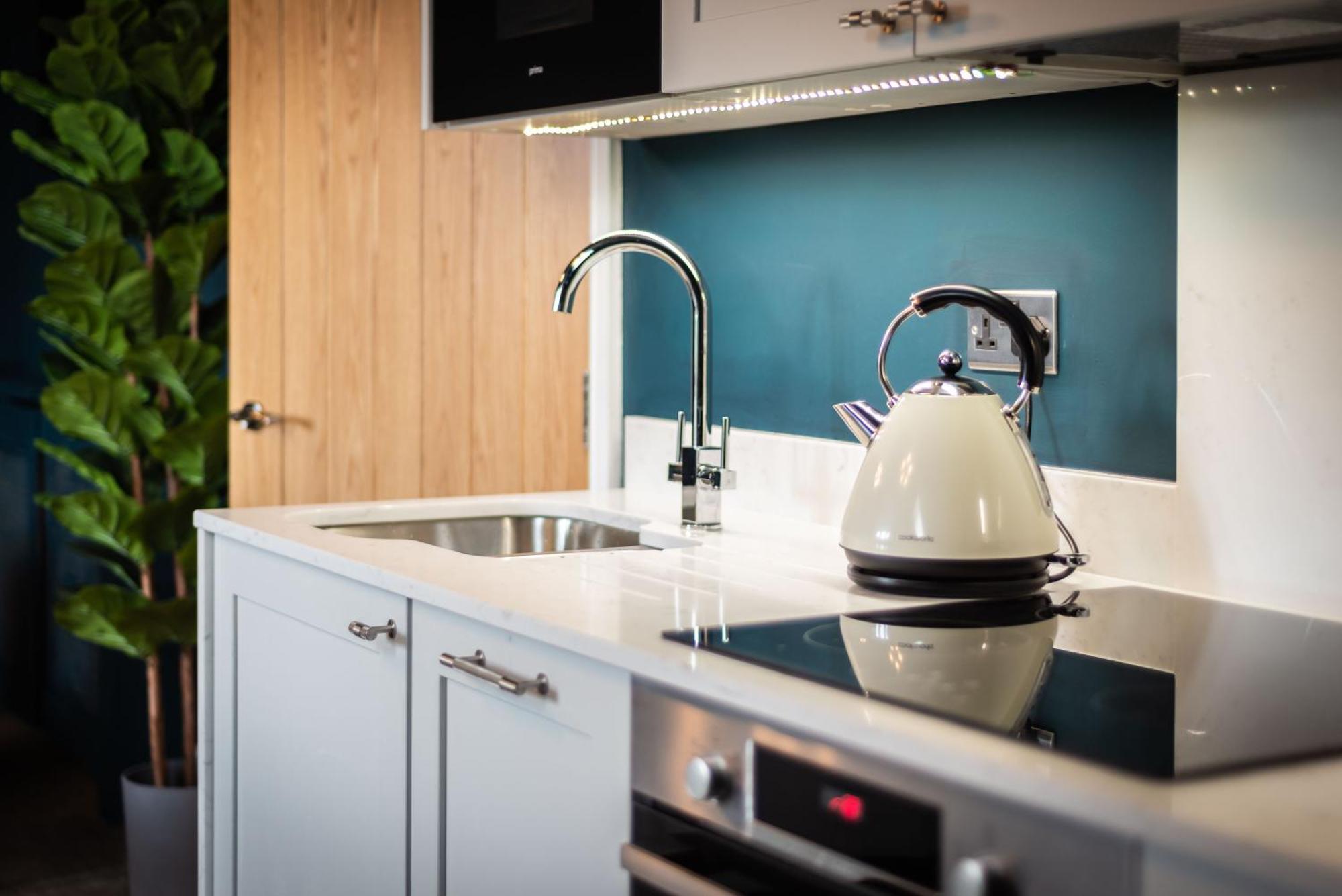 2 The Quadrant Luxury Apartments - Hoylake Zewnętrze zdjęcie